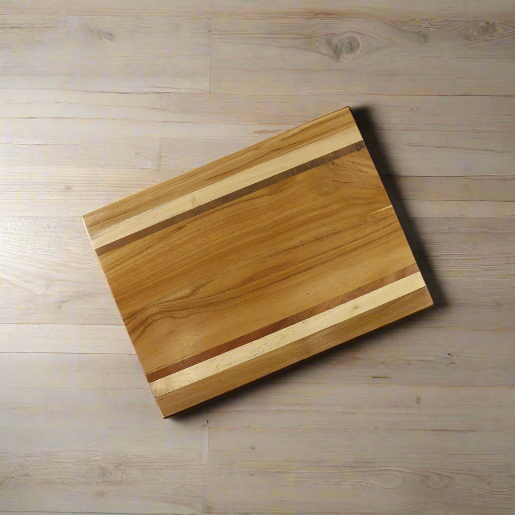 Skärbräda i kantträ - 40x30 cm