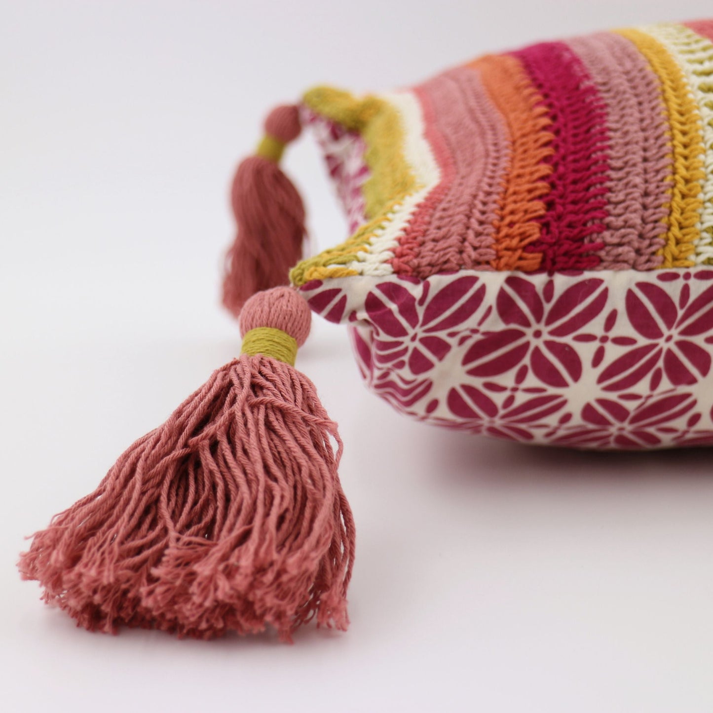 Confetti Stripe Crochet Cushion Covers: Warm-Balizen-RAUHA Crafts