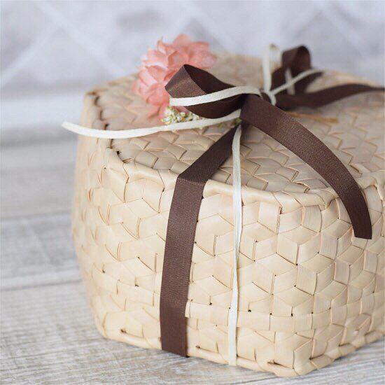 Palm Leaf Hexagonal Box | Dese-Du Anyam-RAUHA Crafts