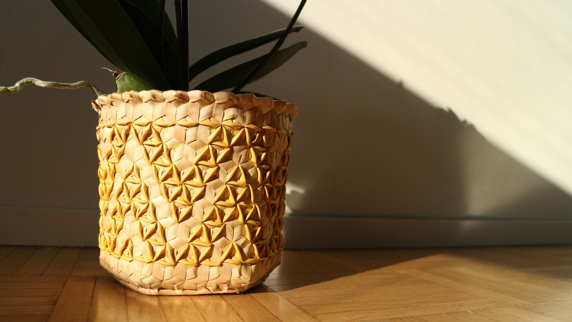 Palm Leaf Storage Basket | Sobe Carve Turmeric-Du Anyam-RAUHA Crafts