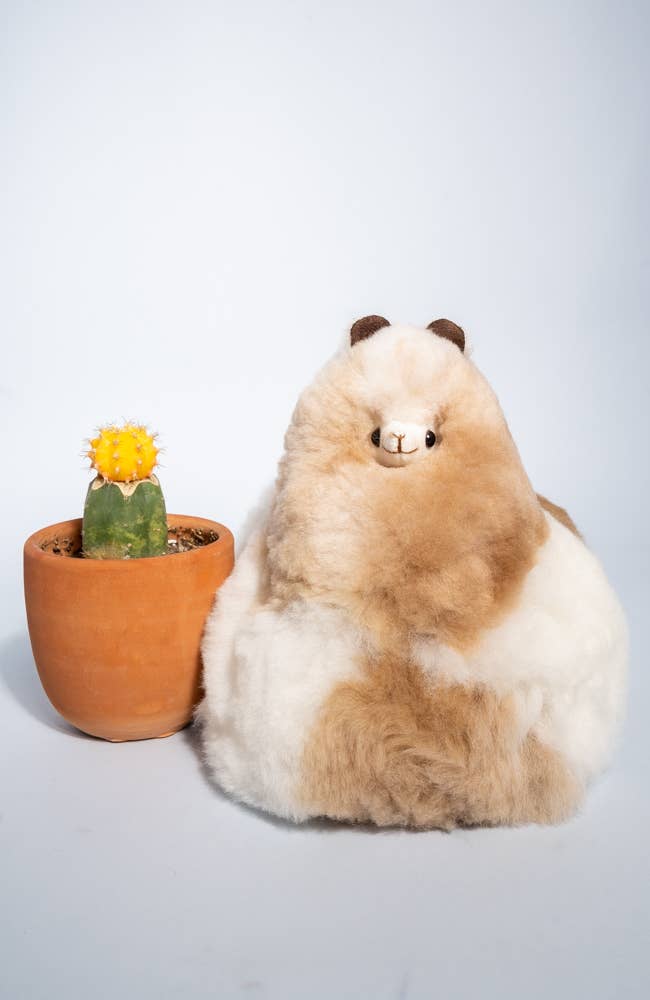 Seated Alpaca Stuffie - Natural-WUAMAN-RAUHA Crafts