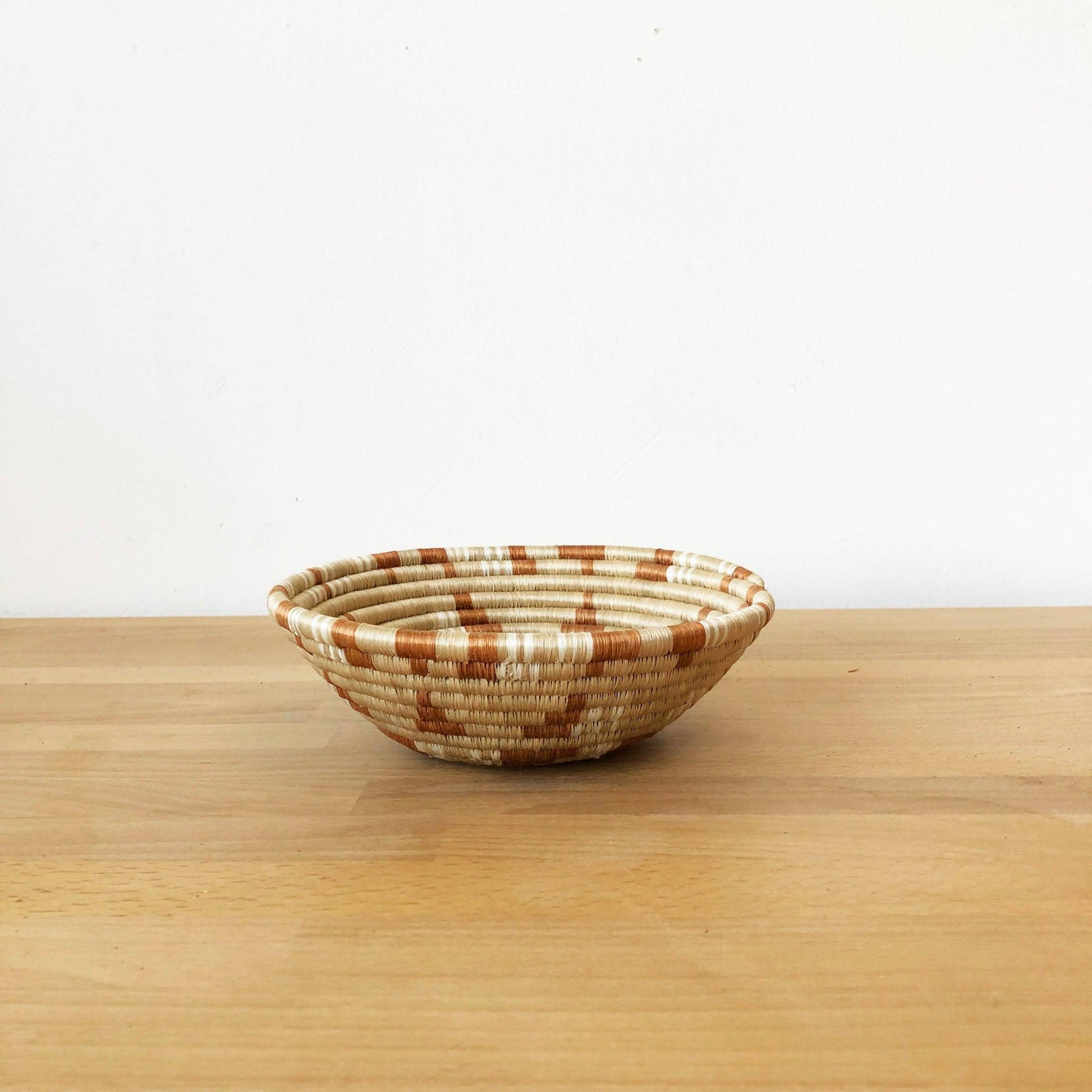 Small Sisal & Sweetgrass Bowl | Kamembe-Amsha-RAUHA Crafts