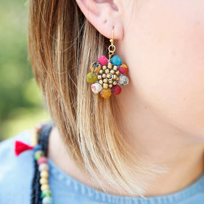 Pendientes de girasol Kantha