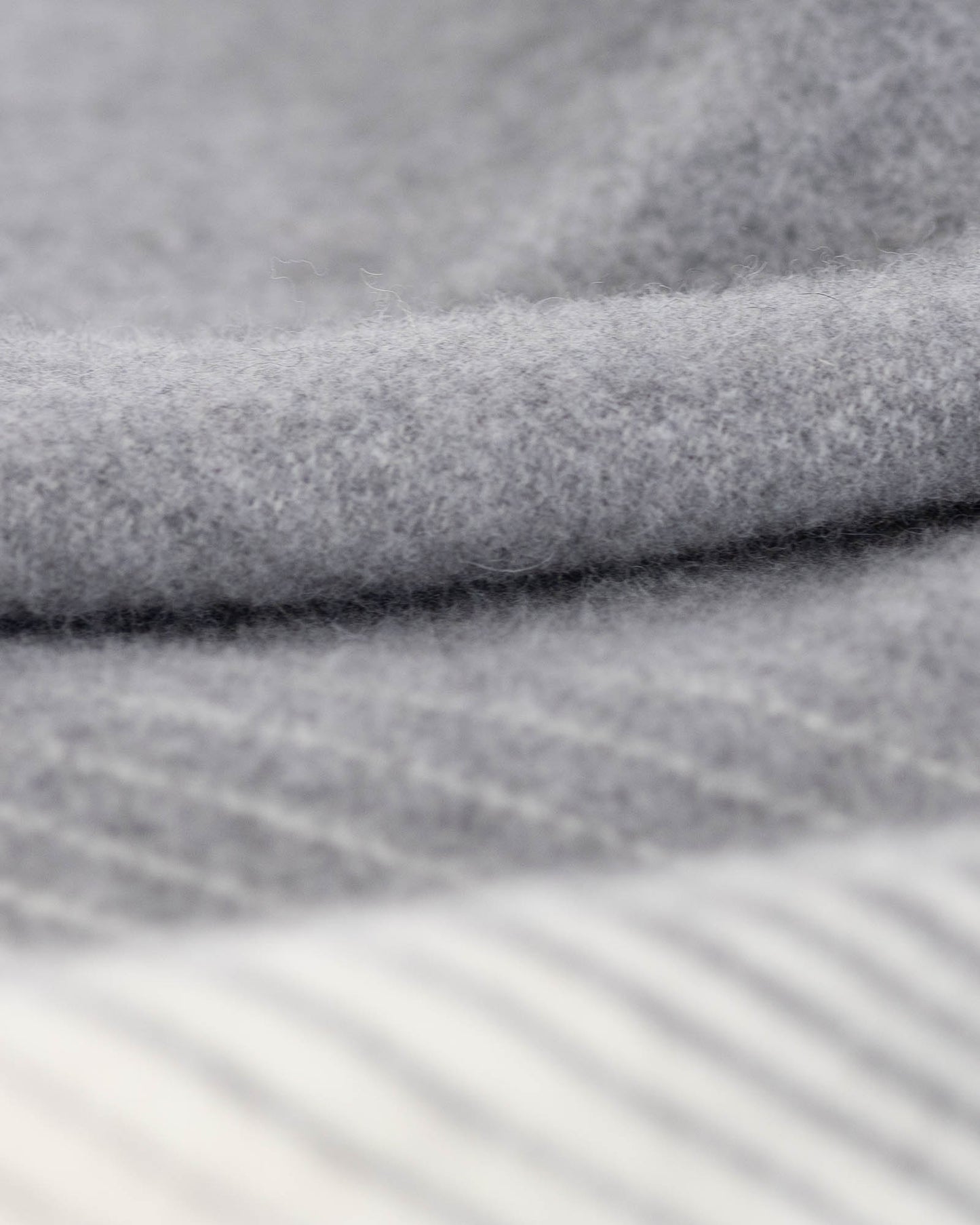 Manta de lujo de merino y cachemira para cama doble | MoST - Ivory Mist