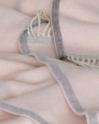 Plaid morbido in Merino e Cashmere | MoST - Milano Rosa Orlo